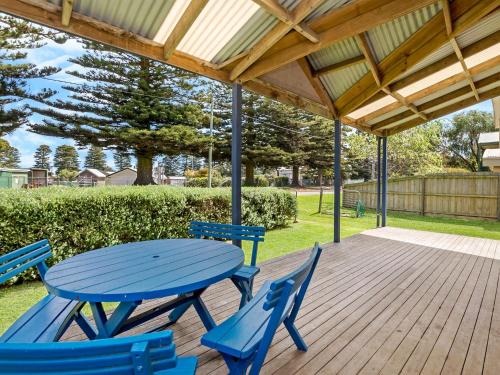 Yachthouse
