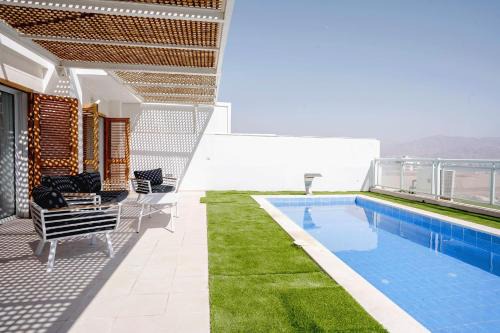 YalaRent Suff mountains- Garden apartment with private pool