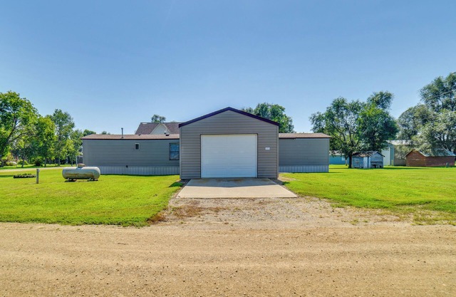 Yale Home in the Heart of Pheasant Hunting Country