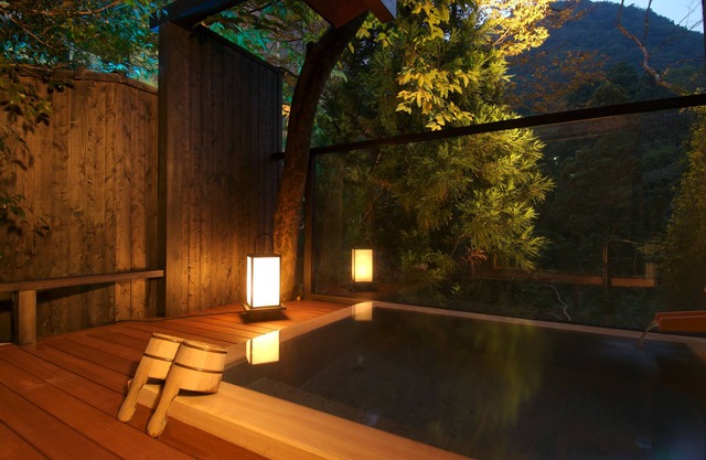 Yamanaka Onsen Ohanami Kyubei