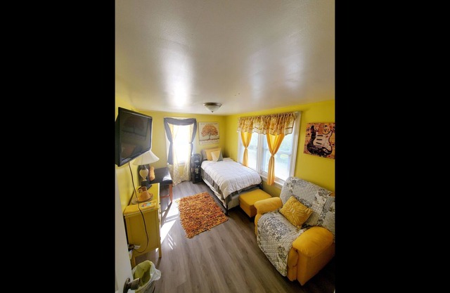 Yellow Rm Dover- Del State, Bayhealth- Dov Base