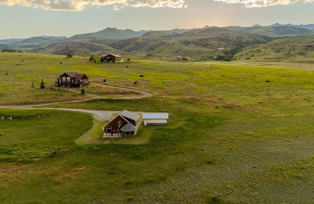 Yellowstone Trail Lodge · Yellowstone National park