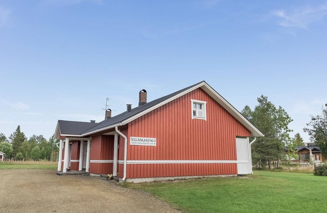 Ylläskarpalo 2 Keskimmäinen by Interhome