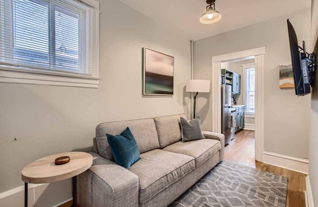 York by Modern Midstay/3 Blocks to Cheesman #SY2