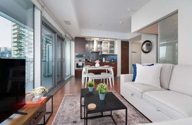 York Suites