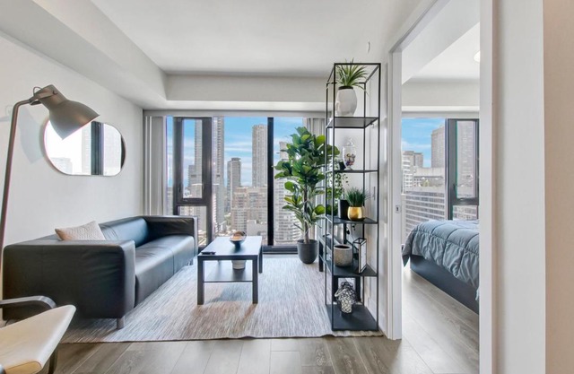 Yorkville Luxury: Modern 1-Bed Condo, Fall in Love