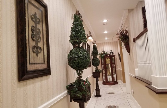 Your 6 bedroom Castle Resort, 5 minutes to Wesley Chapel, Lutz, 20 minutes to Tampa