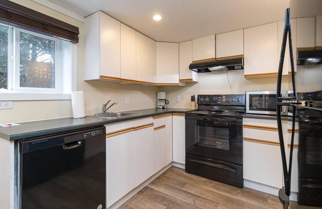 Your choice of 1 or 2 bedroom configuration