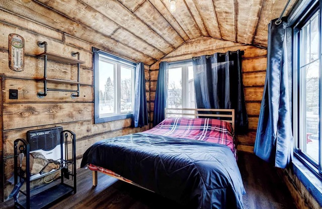 Your Cozy Cabin Retreat