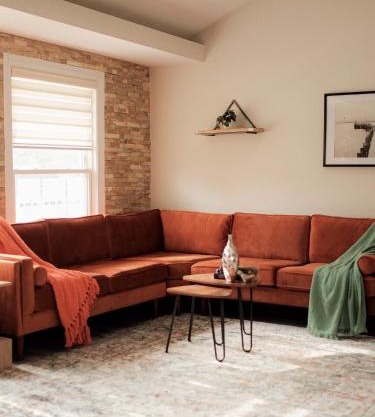 Your Cozy Getaway with Sunroom & Gaming Room