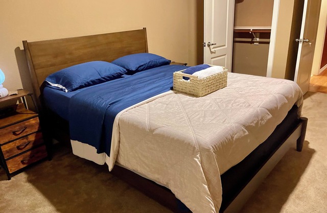 Your Cozy Home Away from Home, in a gated neighborhood!