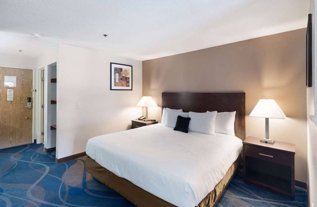 Your Home Away From Home! 2 Family-friendly Units! Near Tri-Cities Airport!