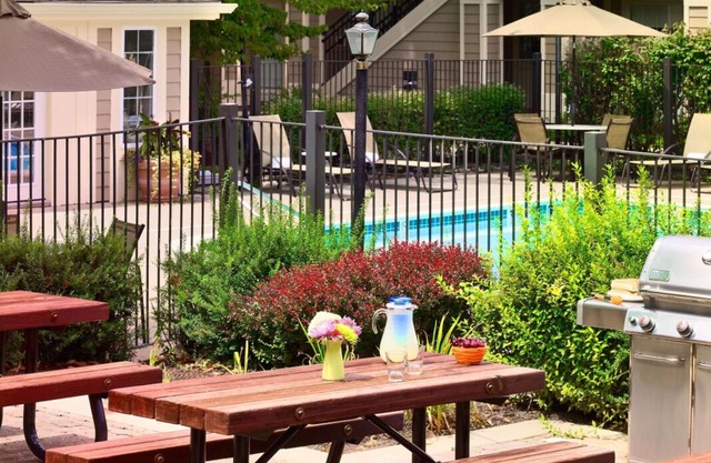 Your Home Away From Home! Free Parking, Pets are Welcome!