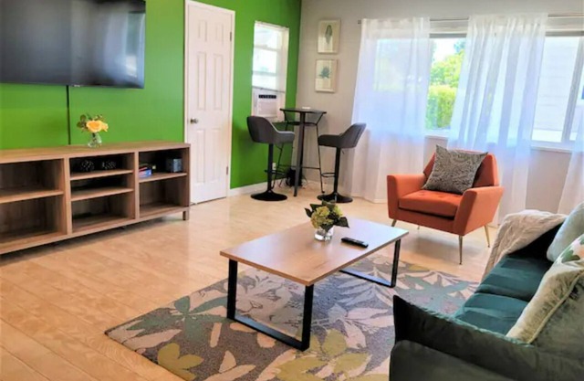 Your Oasis Awaits - Downtown PA Near Stanford 2 bd #657