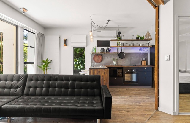 Your Perfect Casuarina Escape, 200m from the Beach!