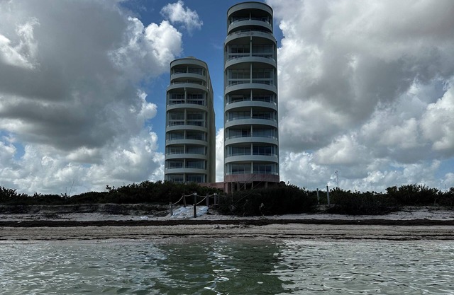 Your seaside retreat - Apartment available in Telchac, Merida.