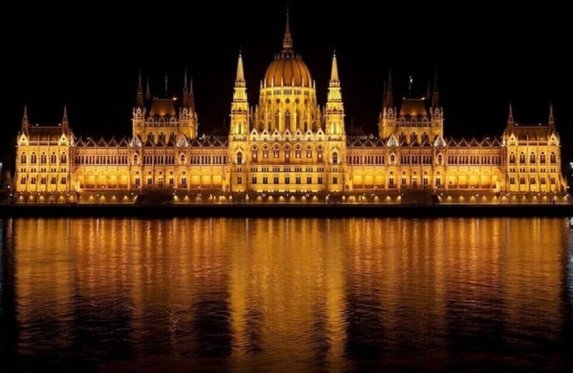 Your Worry Free Apartment Close To Parliament