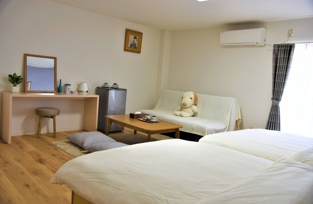 YuyakuFushimiToku Westernstyle room8 minutes /Kyoto Kyōto