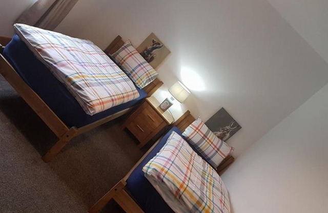 Yvi's 2-3 Bedroom Town Apartment