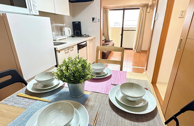 Z Apartment Tenjinbashi - Shop, Food, Explore & Easy Day Trip Kyoto, Nara, Kobe