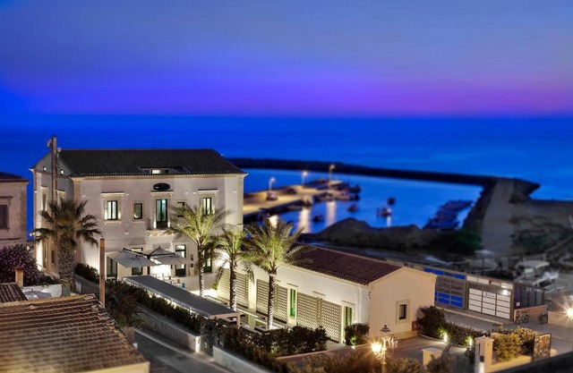 Zafran Boutique Hotel