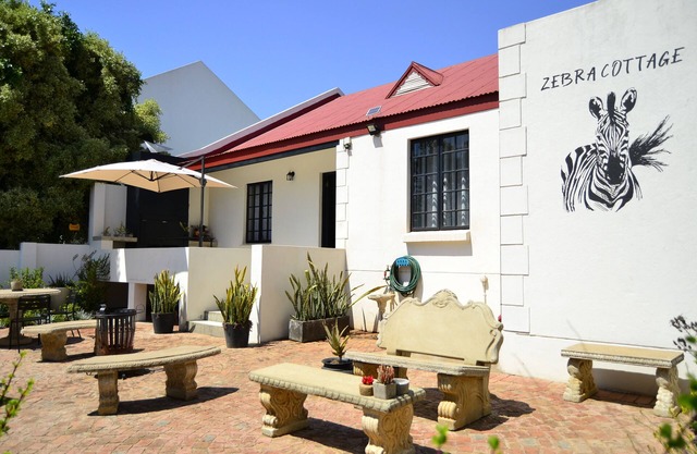 Zebra Cottage offers tranquillity for business or leisure travellers.
