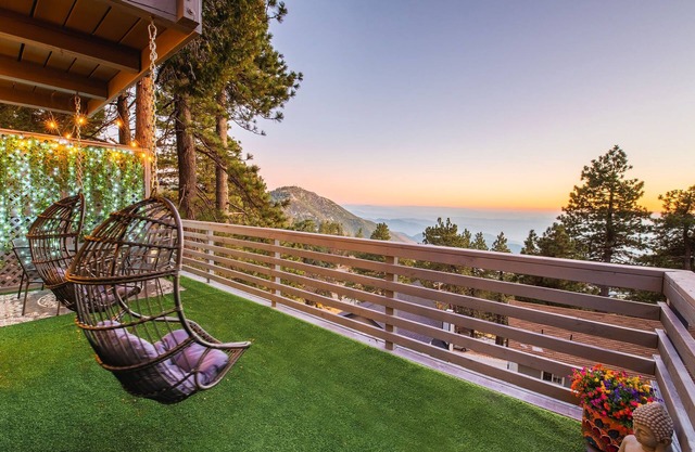 Zen Den: 2-bedroom cabin 11 minutes from Snow Valley Mountain Resort