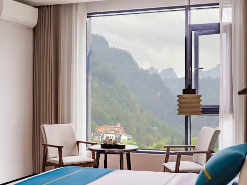 ZhangJiaJie Enjoy Nature hotel
