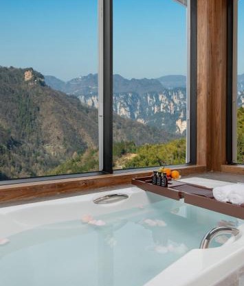 Zhangjiajie Valley Love Original Ecological Hotel - Free pick-up and drop-off Service - 24-hour Self-service coffee - Ice Cubes - Outdoor viewing Platform - Self-service laundry room Dryer - Free photography service in Hotel area
