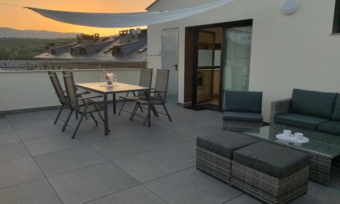 La Seu d'Urgell Apartment | Àtic panoràmic a La Seu d'Urgell