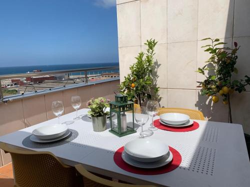 Distrito Oeste Apartment | Ático Gran Terraza Poniente Playa con Garaje, Wifi - VUT-5109-AS