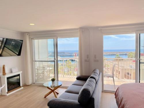 Villajoyosa Apartment | Ático Loft Playa frente al Puerto