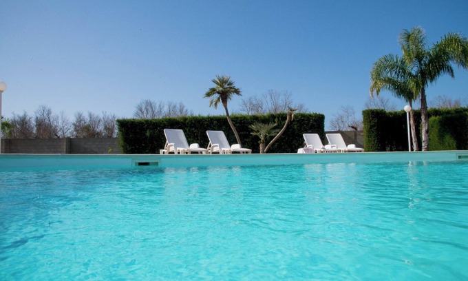 Melissano Villa | è una villa con piscina immersa nel verde, è vicina a Gallipoli, Otranto e Leuca