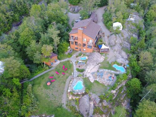 Grenville-sur-la-Rouge Hotel | Éco Spa Highland