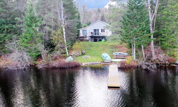 Nominingue Ski Chalet | Évasion au Lac Noir - Spa et Lac