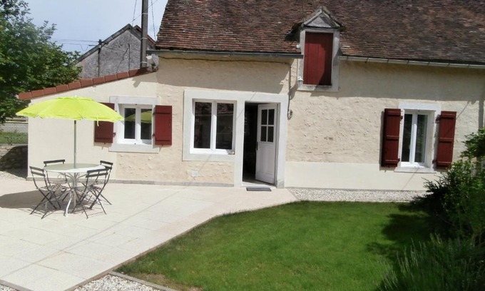 Luant House | Évasion nature en Brenne : maison avec jardin, activités et économie près de Châteauroux - FR-1-591-58