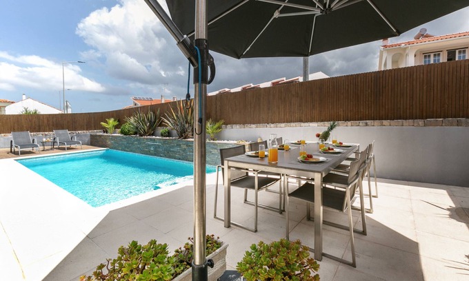 Obidos Villa | Óbidos Pool & Charm - Pet Friendly