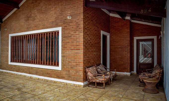 Balneario Arpoador House | Ótima casa com Wi-Fi a 350m da Praia de Peruíbe/SP