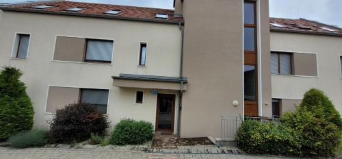 Balatonfured Apartment | Öreghegyi Apartman