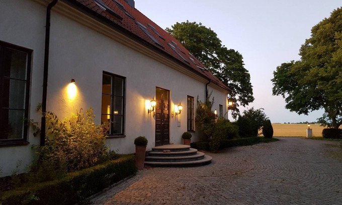 Loderup Bed & Breakfast | Örum 119