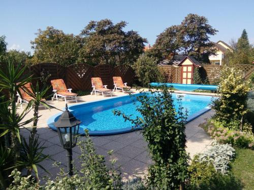 Balatonfenyves Villa | Üttörő út 177 B