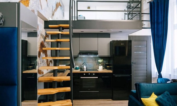Srodmiescie Apartment | Łódź City Center Studio - Entresol & Balcony - by Rentujemy