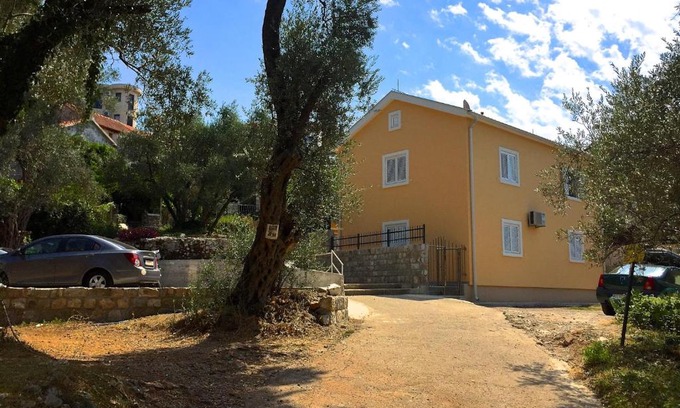 Lustica Apartment | Žanjice Luxury Suite