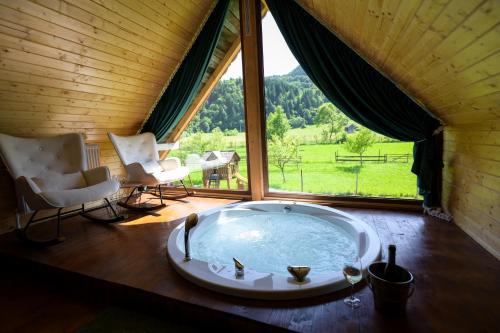 Viseu de Mijloc House | Șura cu Bule- jacuzzi privat