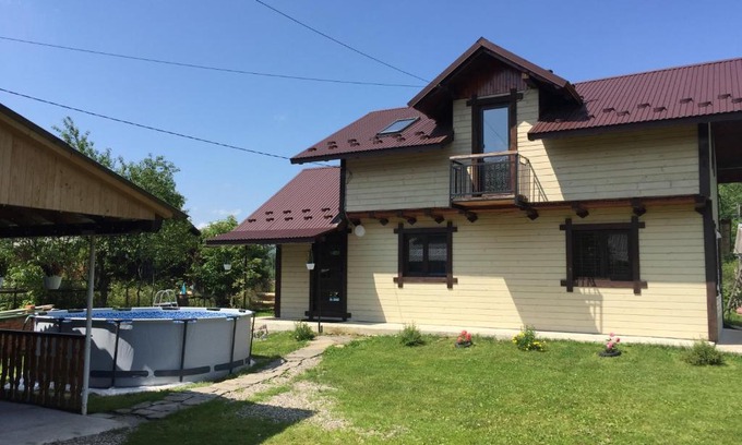 Mykulychyn Apartment | Берізка