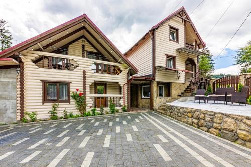 Polyanytsya House | Затишні котеджі SVI
