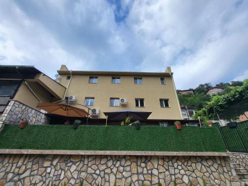 Svoge House | Къща за гости Бовъ