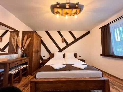 Septemvri House | Къща за гости Календарови къщи I