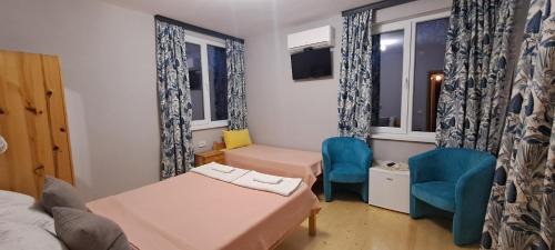 Svoge House | Къща за гости Марчела и ресторант