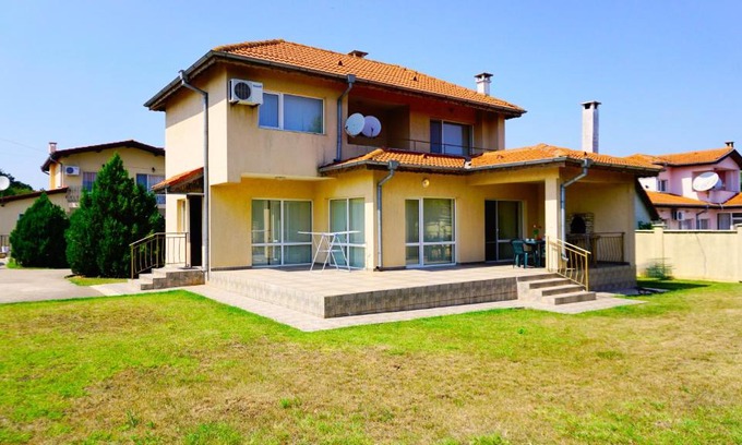Balchik House | Къща за гости Тара - Villa Tara